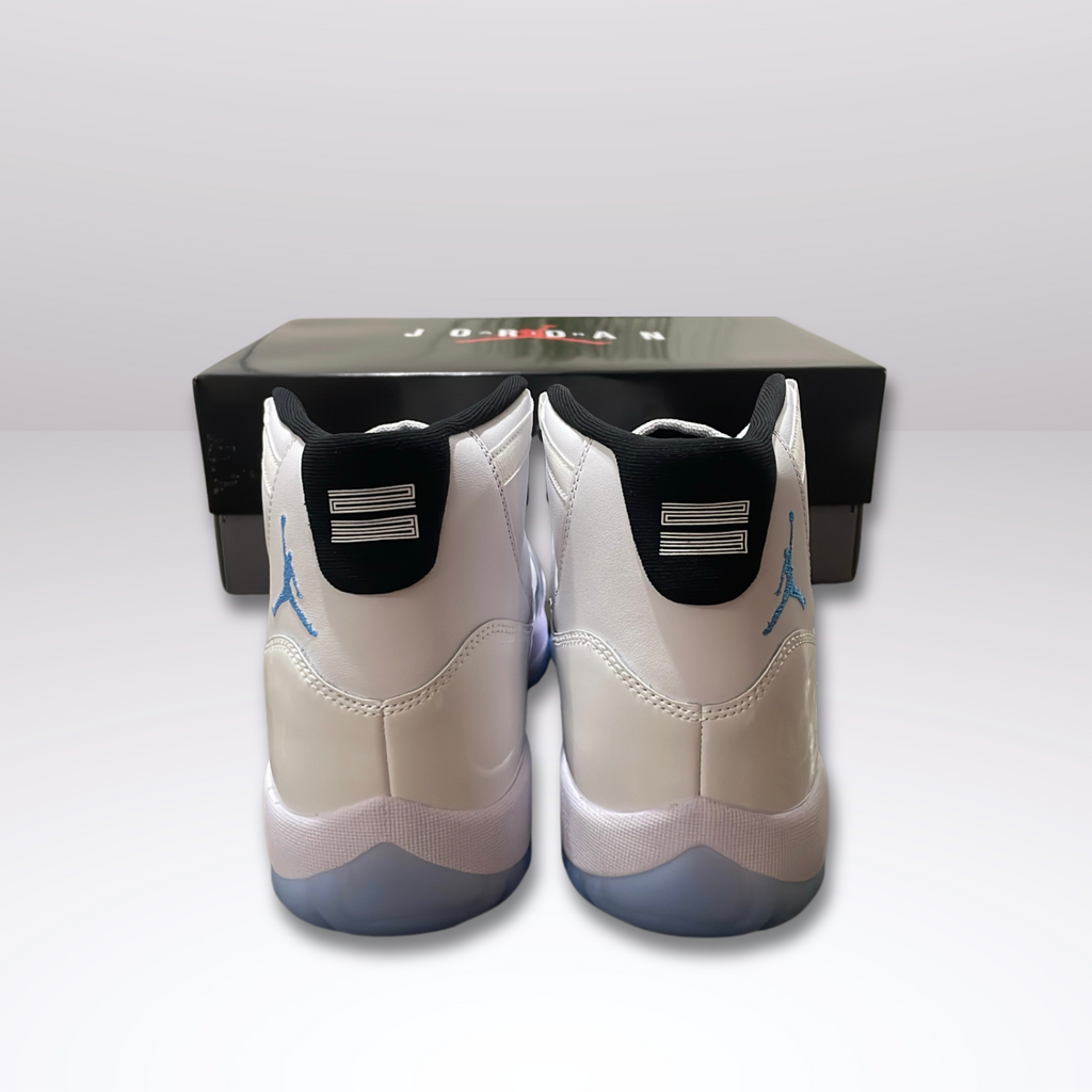 AIR JORDAN 11 RETRO